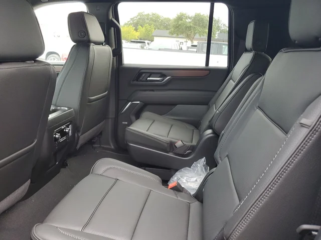 Nuevos GMC YUKON XL à Estados chez autogozo