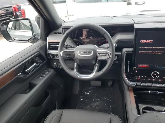 Nuevos GMC YUKON XL à Estados chez autogozo
