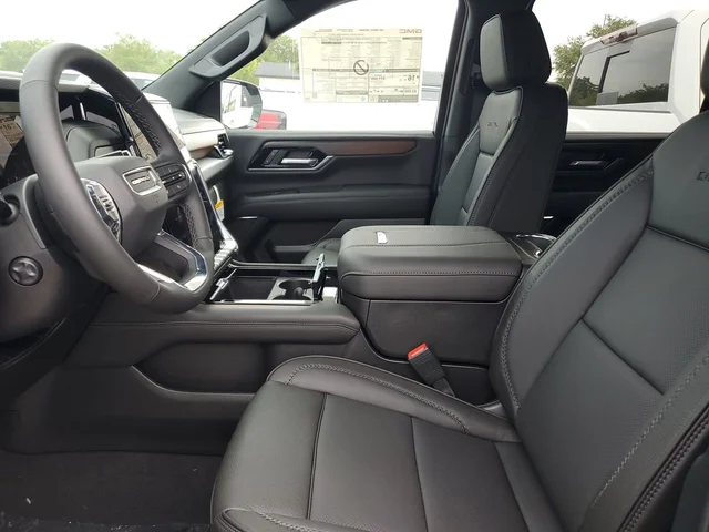 Nuevos GMC YUKON XL à Estados chez autogozo