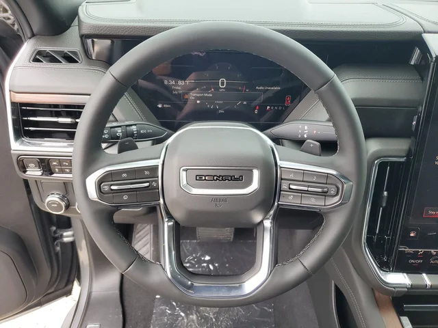 Nuevos GMC YUKON XL à Estados chez autogozo