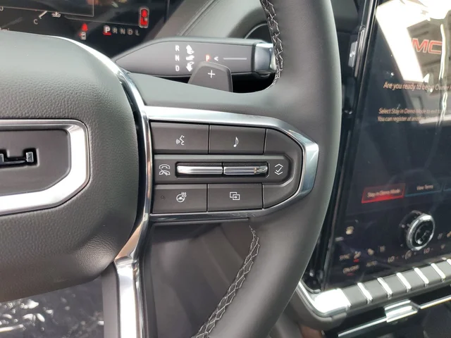 Nuevos GMC YUKON XL à Estados chez autogozo