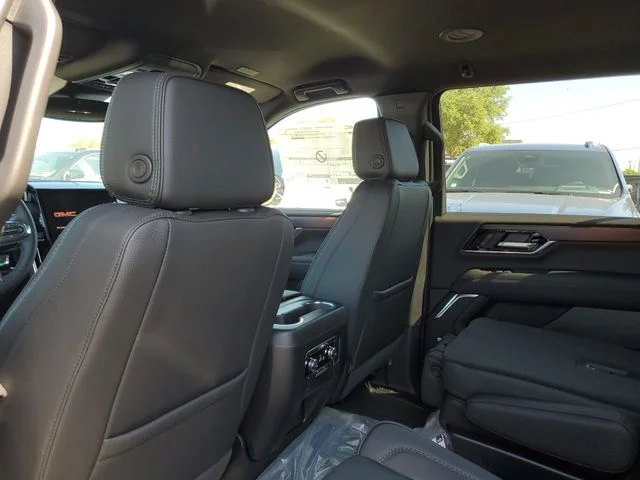 Nuevos GMC YUKON XL à Estados chez autogozo