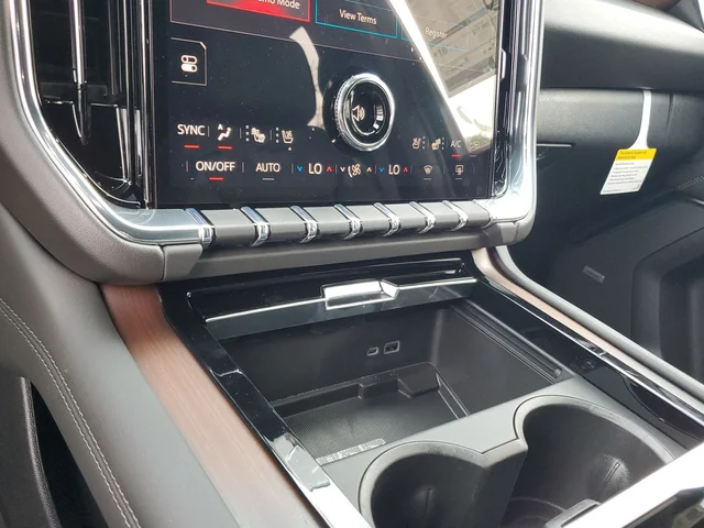 Nuevos GMC YUKON XL à Estados chez autogozo