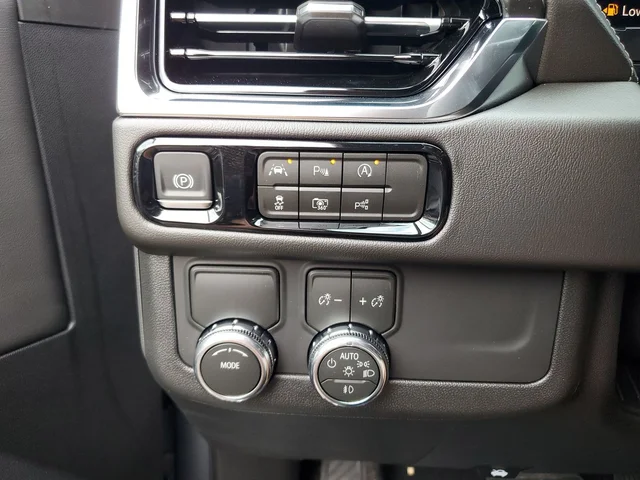 Nuevos GMC YUKON XL à Estados chez autogozo