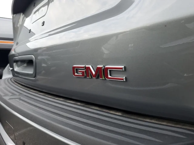 Nuevos GMC YUKON XL à Estados chez autogozo