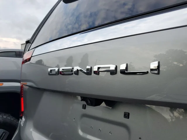 Nuevos GMC YUKON XL à Estados chez autogozo