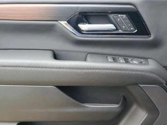 Nuevos GMC YUKON XL à Estados chez autogozo