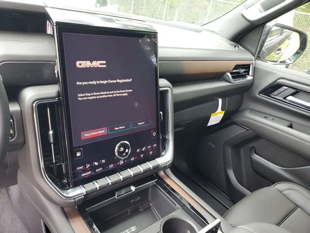 Nuevos GMC YUKON XL à Estados chez autogozo