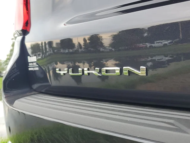 Nuevos GMC YUKON XL à Estados chez autogozo