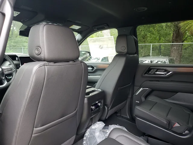 Nuevos GMC YUKON XL à Estados chez autogozo