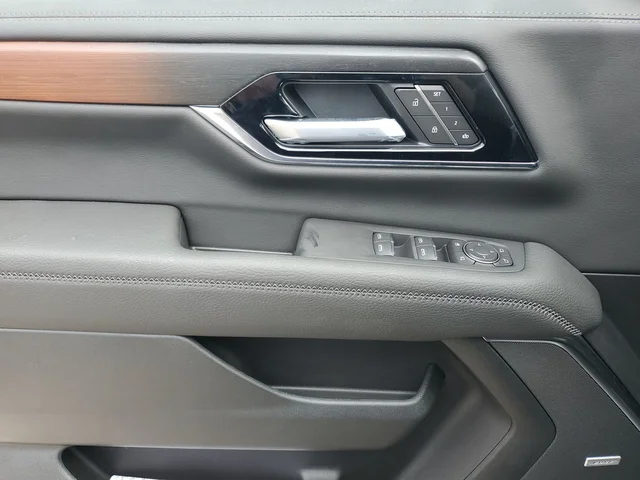 Nuevos GMC YUKON XL à Estados chez autogozo