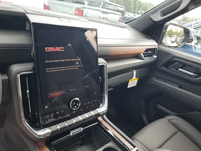 Nuevos GMC YUKON XL à Estados chez autogozo