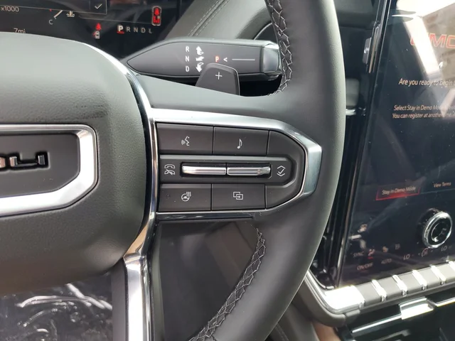 Nuevos GMC YUKON XL à Estados chez autogozo