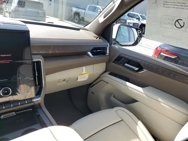 Nuevos GMC YUKON XL à Estados chez autogozo
