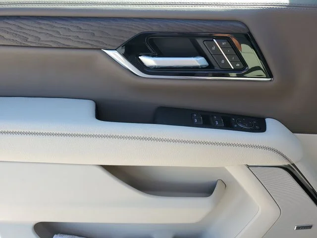 Nuevos GMC YUKON XL à Estados chez autogozo