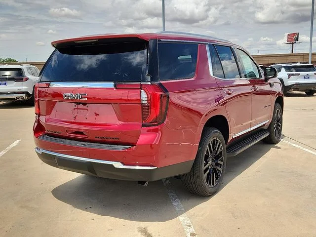 Nuevos GMC YUKON à Estados chez autogozo