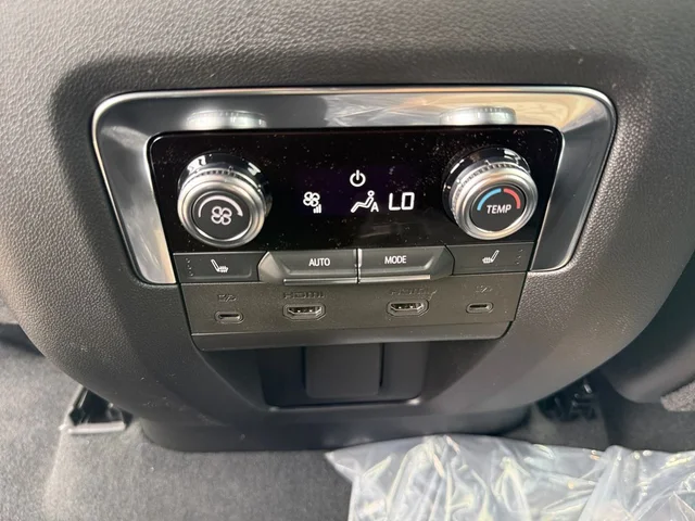Nuevos GMC YUKON à Estados chez autogozo