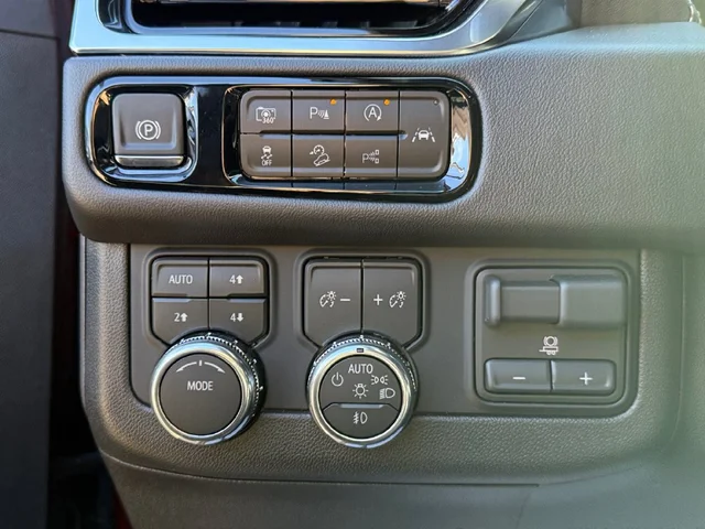 Nuevos GMC YUKON à Estados chez autogozo