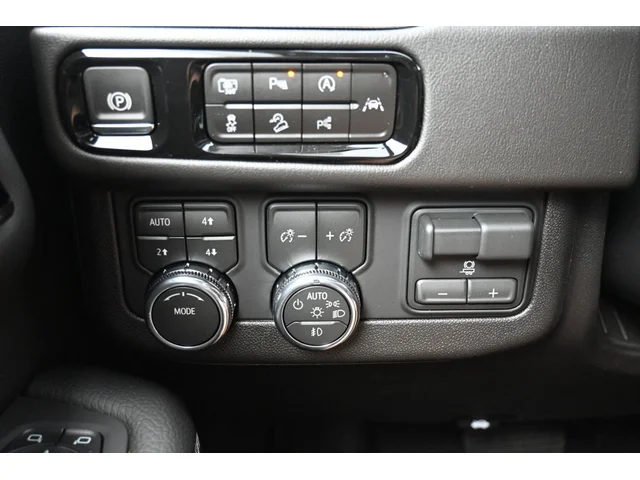 Nuevos GMC YUKON à Estados chez autogozo