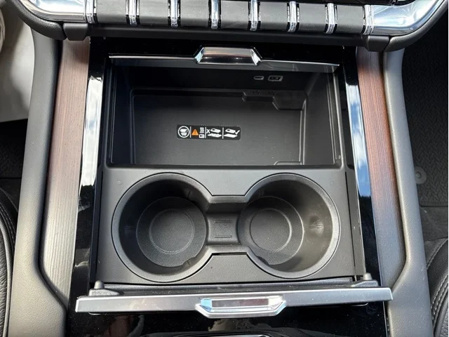 Nuevos GMC YUKON à Estados chez autogozo