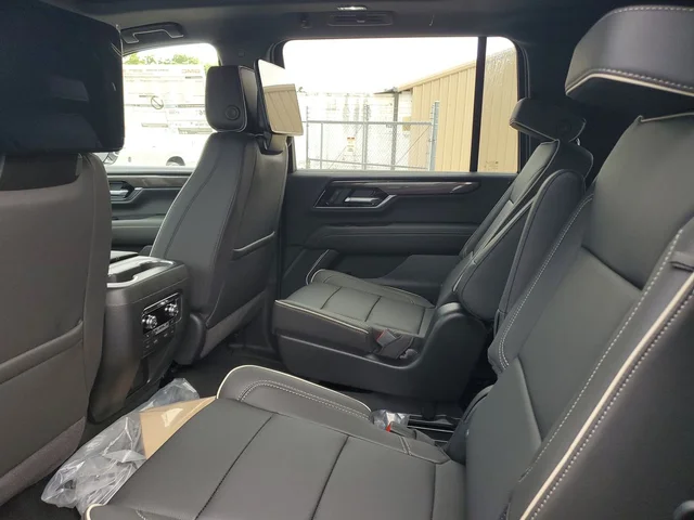 Nuevos GMC YUKON XL à Estados chez autogozo