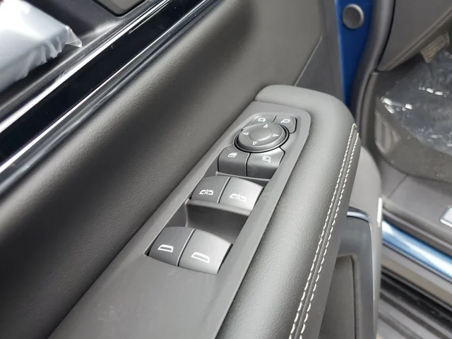 Nuevos GMC YUKON XL à Estados chez autogozo