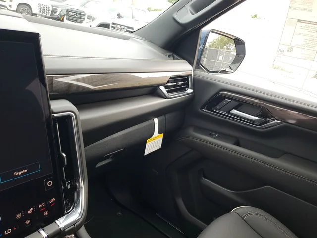 Nuevos GMC YUKON XL à Estados chez autogozo