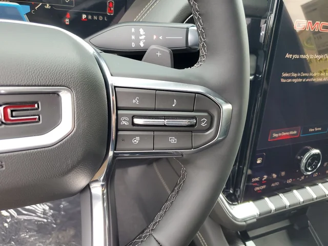 Nuevos GMC YUKON XL à Estados chez autogozo