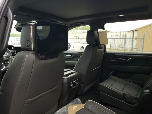 Nuevos GMC YUKON XL à Estados chez autogozo