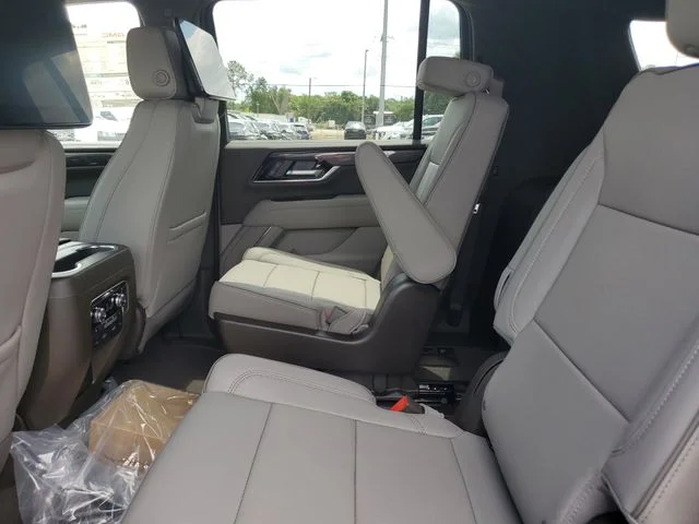 Nuevos GMC YUKON XL à Estados chez autogozo