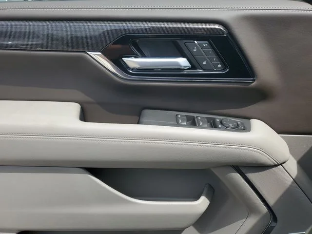 Nuevos GMC YUKON XL à Estados chez autogozo