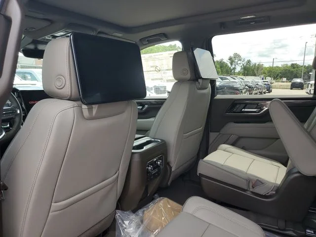 Nuevos GMC YUKON XL à Estados chez autogozo