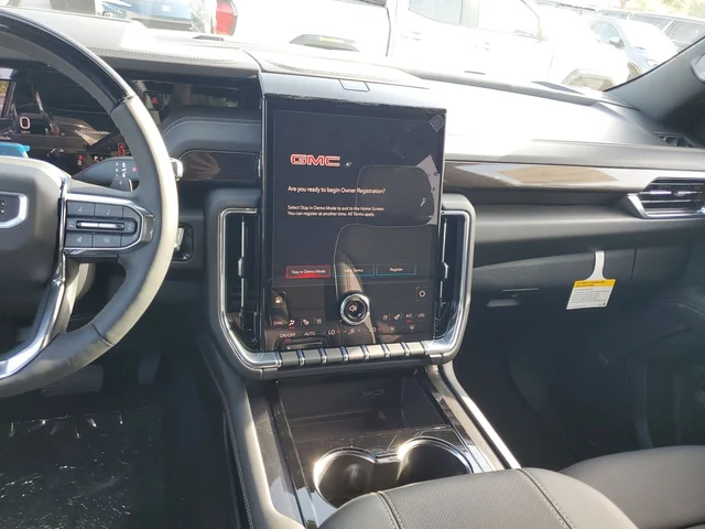 Nuevos GMC YUKON XL à Estados chez autogozo