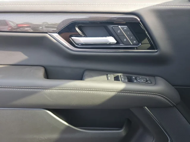 Nuevos GMC YUKON XL à Estados chez autogozo