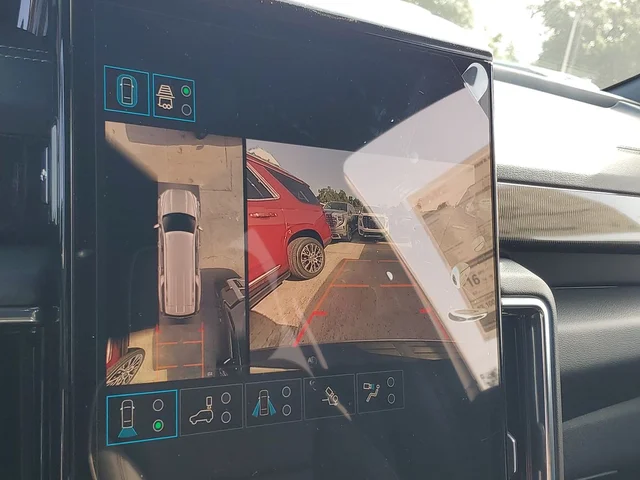 Nuevos GMC YUKON XL à Estados chez autogozo