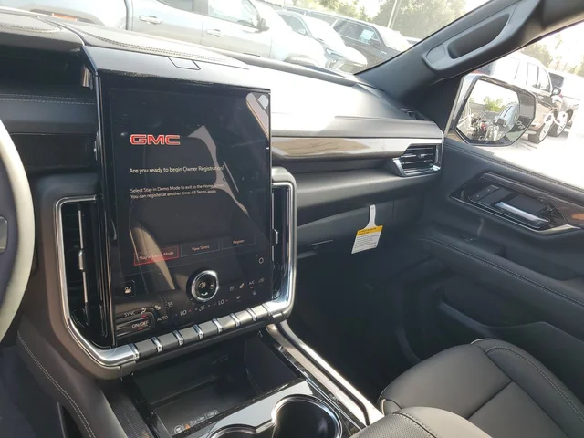 Nuevos GMC YUKON XL à Estados chez autogozo