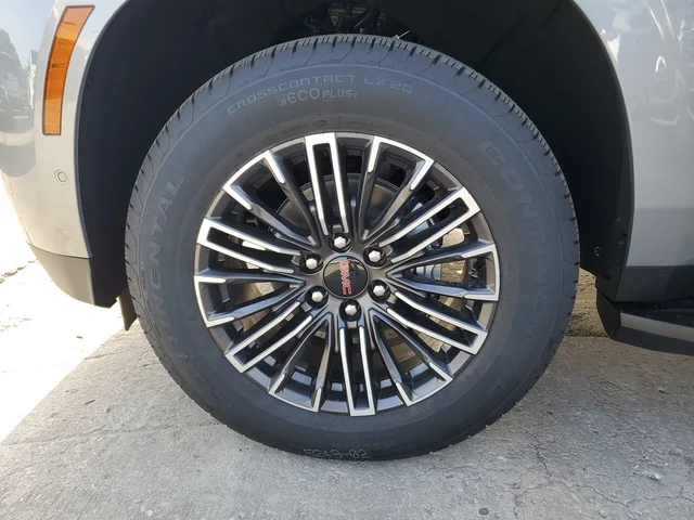 Nuevos GMC YUKON XL à Estados chez autogozo
