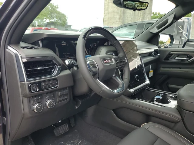 Nuevos GMC YUKON XL à Estados chez autogozo
