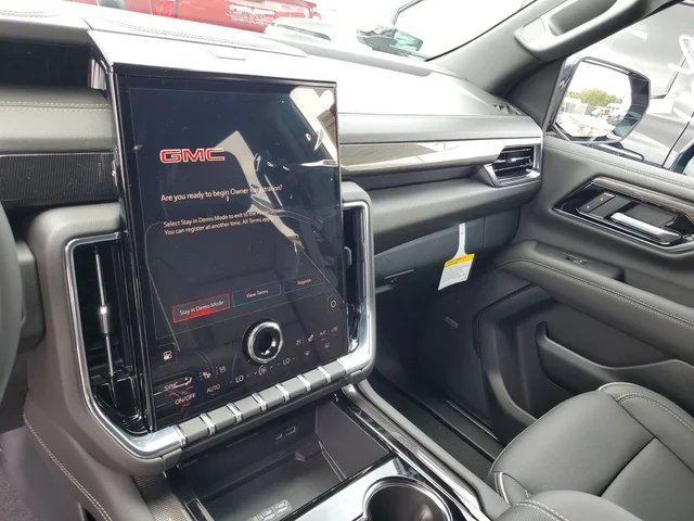 Nuevos GMC YUKON XL à Estados chez autogozo