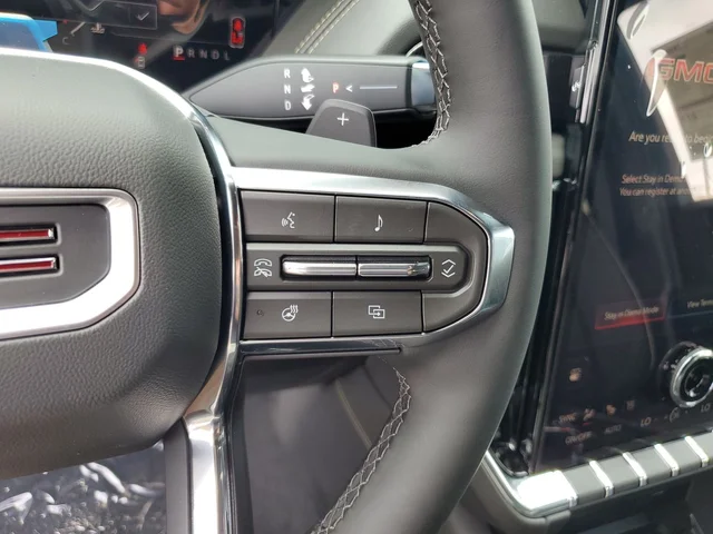 Nuevos GMC YUKON XL à Estados chez autogozo