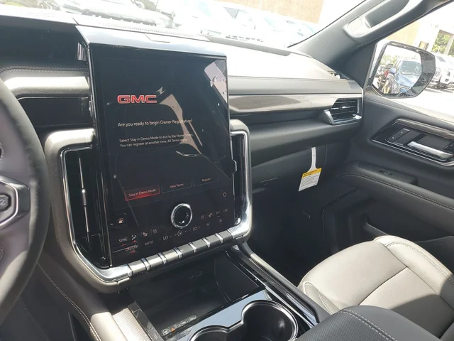 Nuevos GMC YUKON XL à Estados chez autogozo