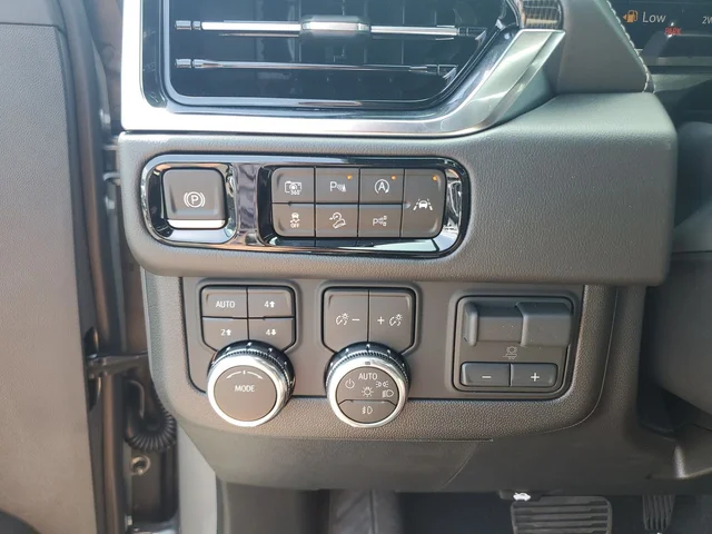 Nuevos GMC YUKON XL à Estados chez autogozo