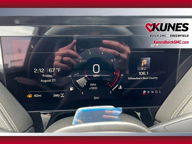Nuevos GMC YUKON XL à Estados chez autogozo