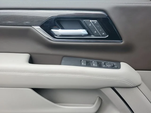 Nuevos GMC YUKON XL à Estados chez autogozo