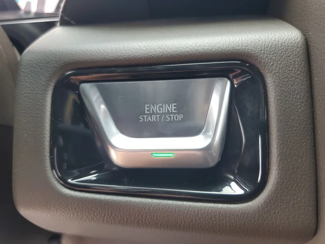 Nuevos GMC YUKON XL à Estados chez autogozo