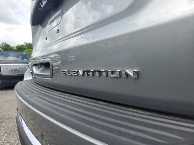 Nuevos GMC YUKON XL à Estados chez autogozo