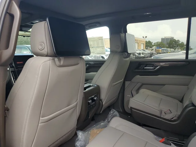 Nuevos GMC YUKON XL à Estados chez autogozo