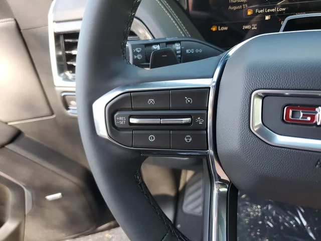 Nuevos GMC YUKON XL à Estados chez autogozo