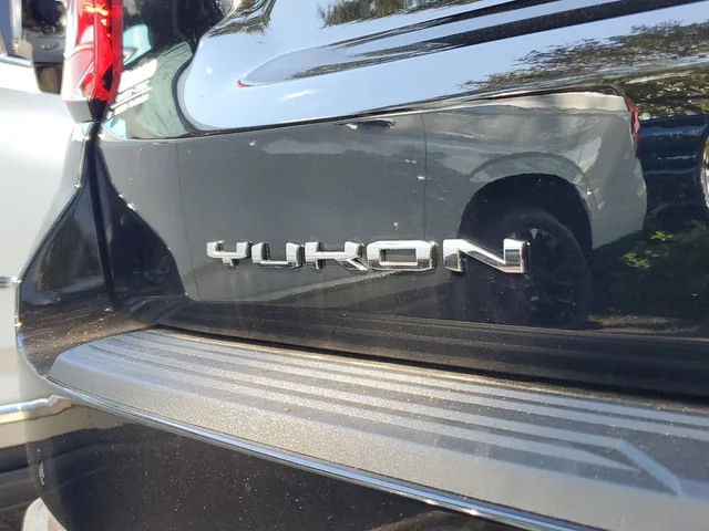 Nuevos GMC YUKON XL à Estados chez autogozo