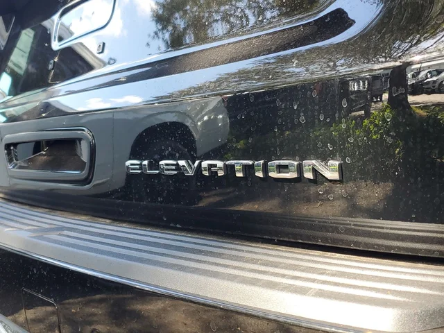 Nuevos GMC YUKON XL à Estados chez autogozo